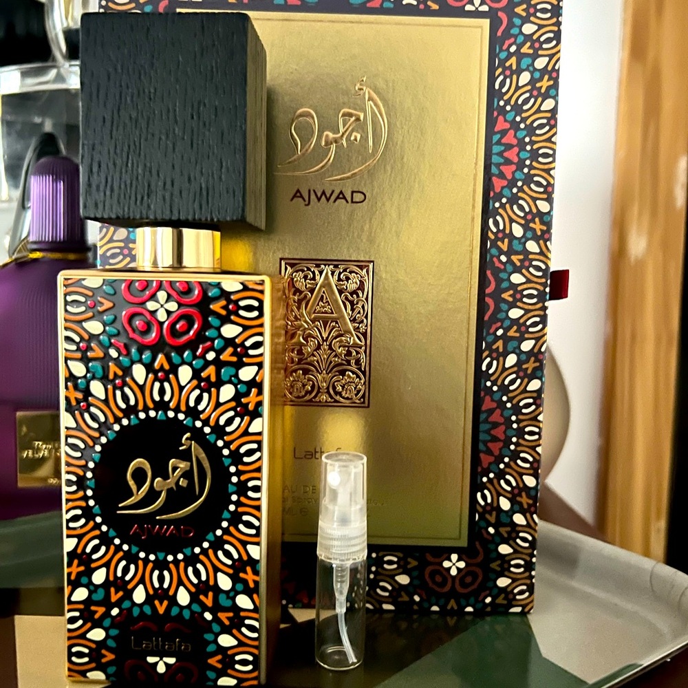 Lattafa Ajwad 3 ML Perfume Sample Decant
